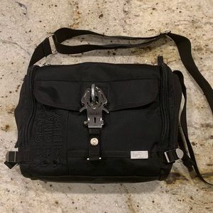 George Gina & Lucy purse